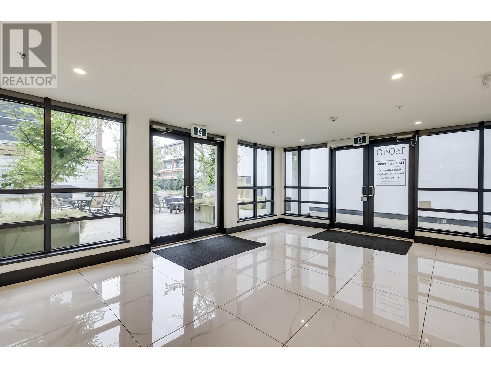Listing Picture 25 of 28 : 413 13040 NO. 2 ROAD, Richmond / 烈治文 - 魯藝地產 Yvonne Lu Group - MLS Medallion Club Member