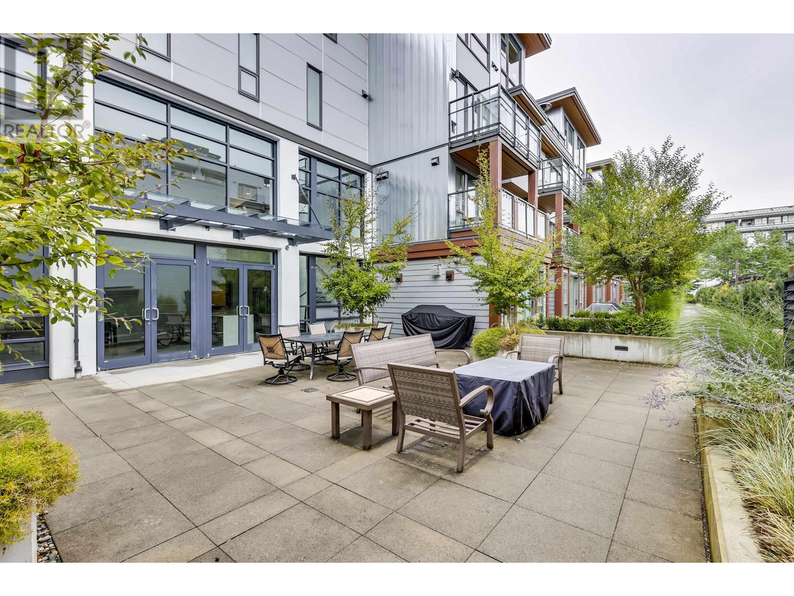 Listing Picture 26 of 28 : 413 13040 NO. 2 ROAD, Richmond / 烈治文 - 魯藝地產 Yvonne Lu Group - MLS Medallion Club Member