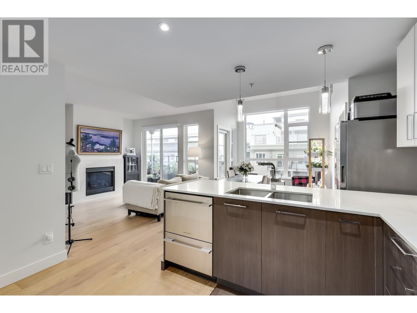 Listing Picture 7 of 28 : 413 13040 NO. 2 ROAD, Richmond / 烈治文 - 魯藝地產 Yvonne Lu Group - MLS Medallion Club Member