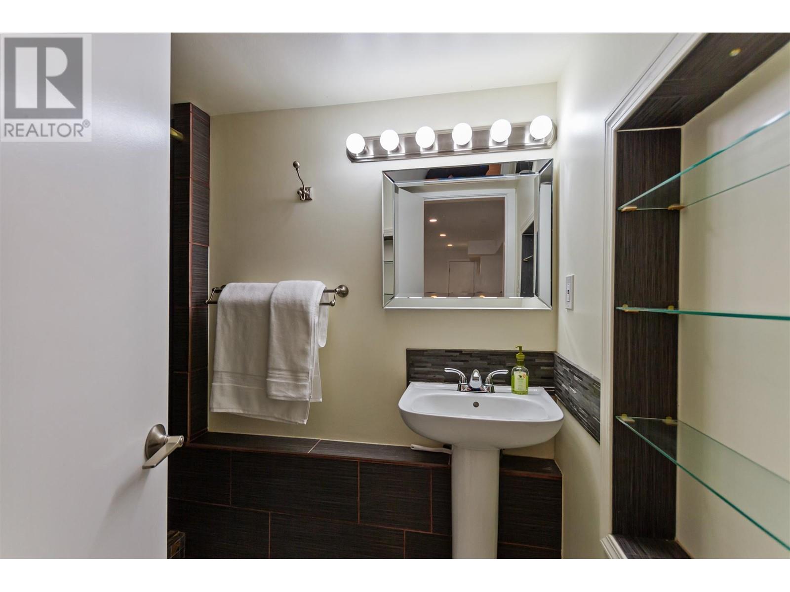 4190 W 11th Avenue, Vancouver, British Columbia  V6R 2L6 - Photo 19 - R2965341