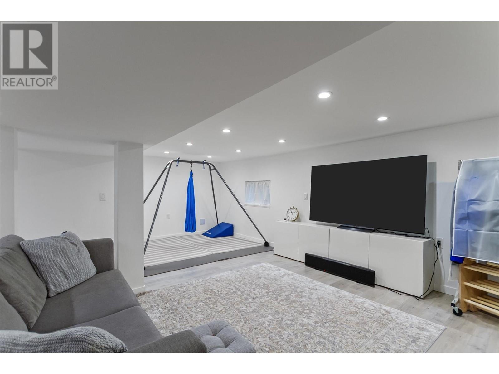 4190 W 11th Avenue, Vancouver, British Columbia  V6R 2L6 - Photo 21 - R2965341