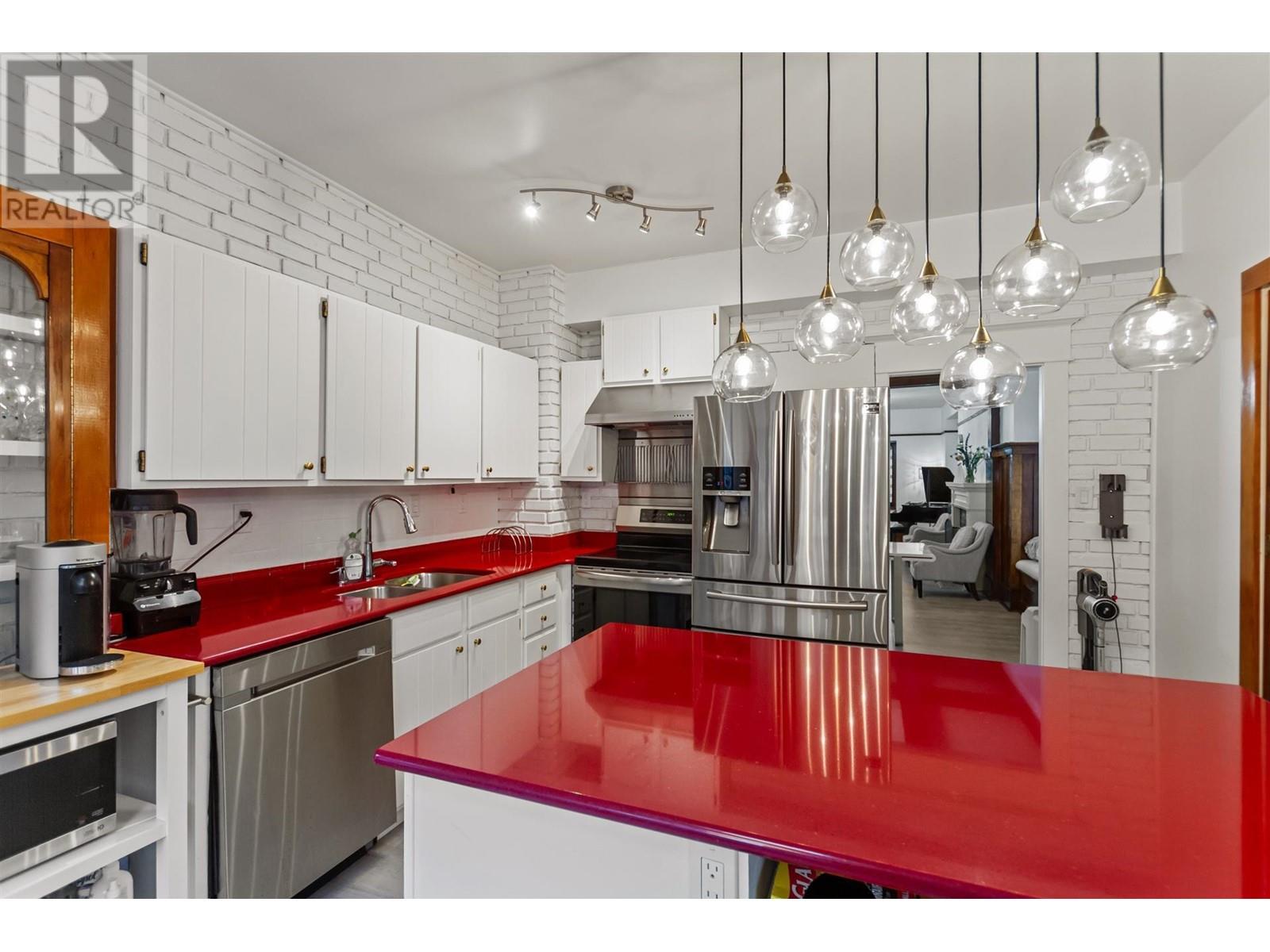 4190 W 11th Avenue, Vancouver, British Columbia  V6R 2L6 - Photo 8 - R2965341