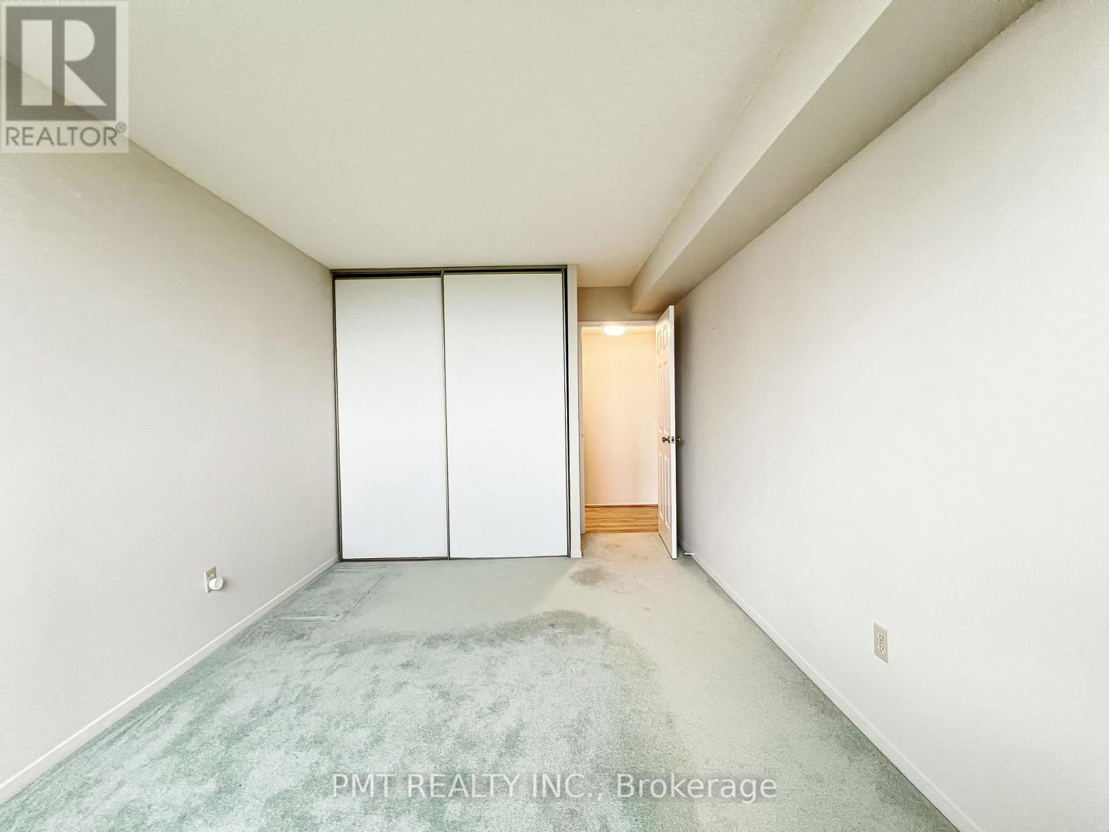 1404 - 75 Wynford Heights Crescent, Toronto, Ontario  M3C 3H9 - Photo 12 - C11966142