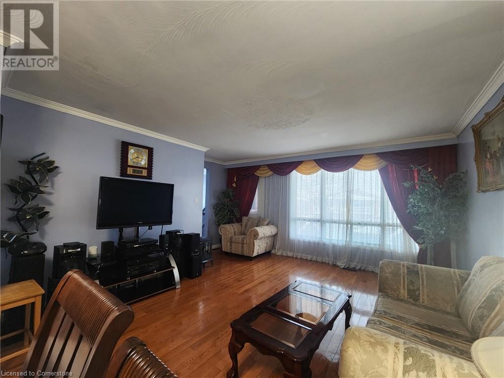Property at 55 FIRGROVE Crescent image 5