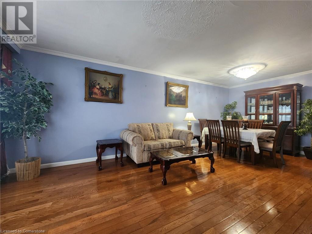 Property at 55 FIRGROVE Crescent image 3