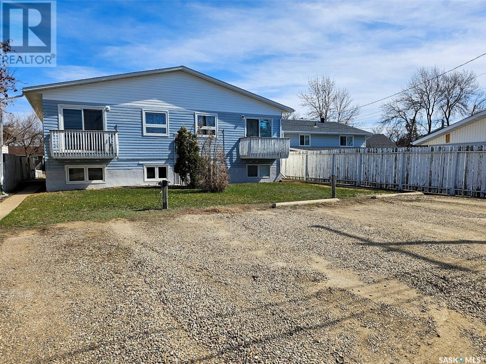 Property at 2 34 Central AVENUE S image 2