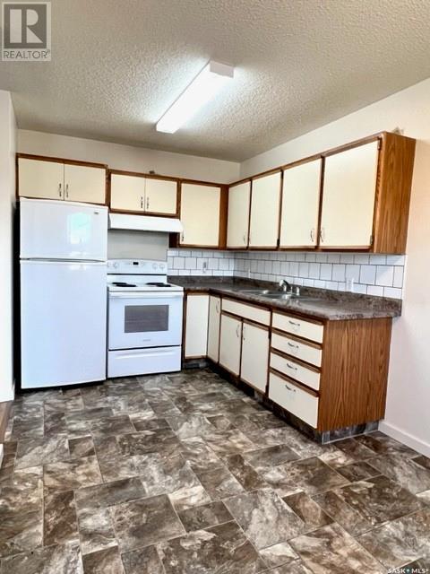 Property at 2 34 Central AVENUE S image 5