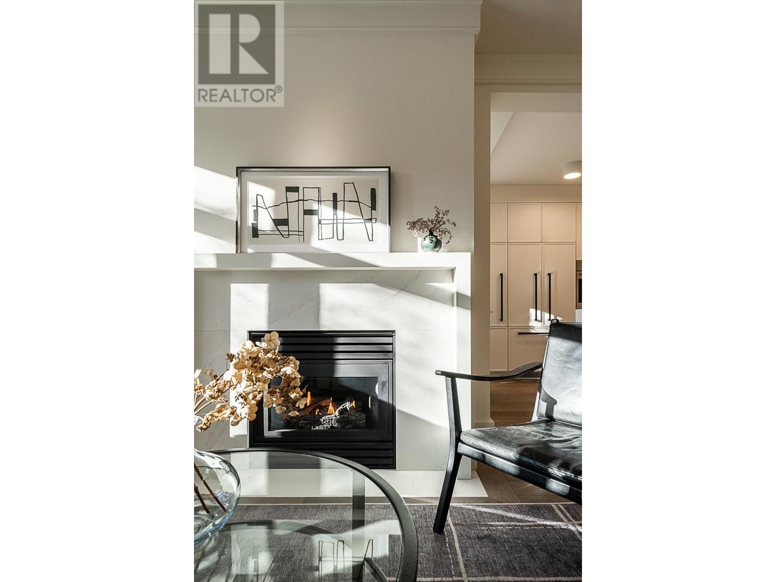 Listing Picture 11 of 40 : 109 3088 W 41ST AVENUE, Vancouver / 溫哥華 - 魯藝地產 Yvonne Lu Group - MLS Medallion Club Member