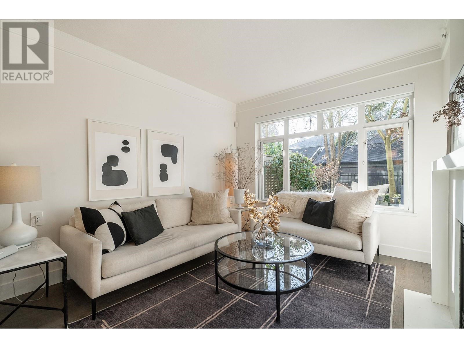 Listing Picture 3 of 40 : 109 3088 W 41ST AVENUE, Vancouver / 溫哥華 - 魯藝地產 Yvonne Lu Group - MLS Medallion Club Member