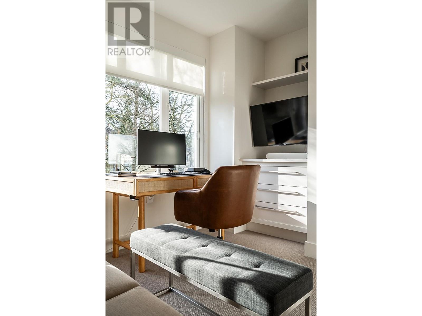 Listing Picture 25 of 40 : 109 3088 W 41ST AVENUE, Vancouver / 溫哥華 - 魯藝地產 Yvonne Lu Group - MLS Medallion Club Member