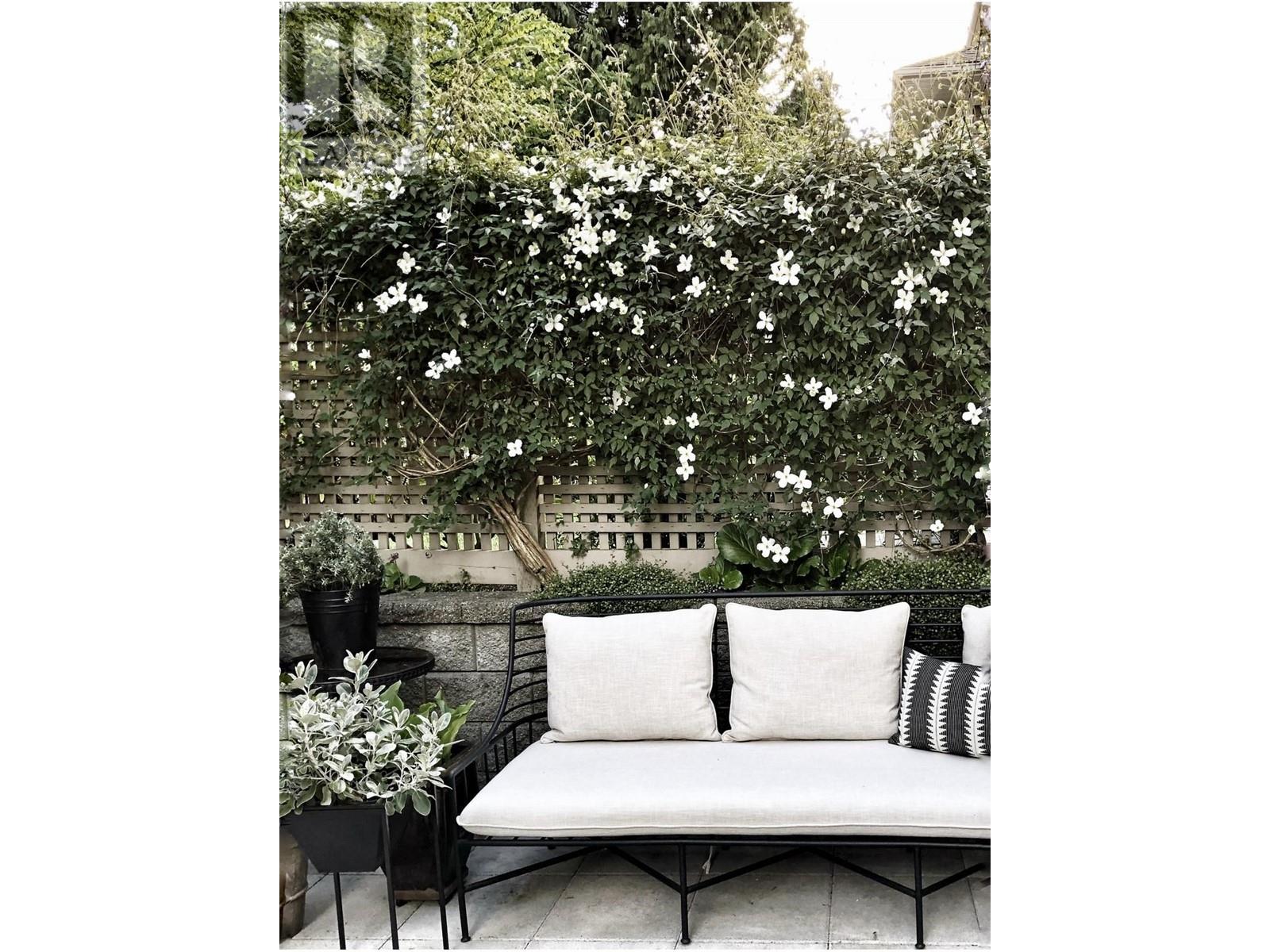 Listing Picture 37 of 40 : 109 3088 W 41ST AVENUE, Vancouver / 溫哥華 - 魯藝地產 Yvonne Lu Group - MLS Medallion Club Member