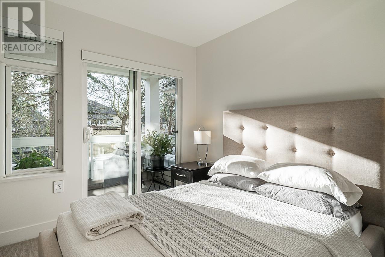 Listing Picture 29 of 40 : 109 3088 W 41ST AVENUE, Vancouver / 溫哥華 - 魯藝地產 Yvonne Lu Group - MLS Medallion Club Member