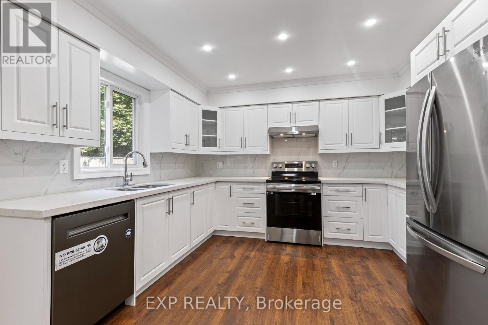 460 Grove Street E, Barrie (Grove East), Ontario  L4M 5W2 - Photo 3 - S11961369