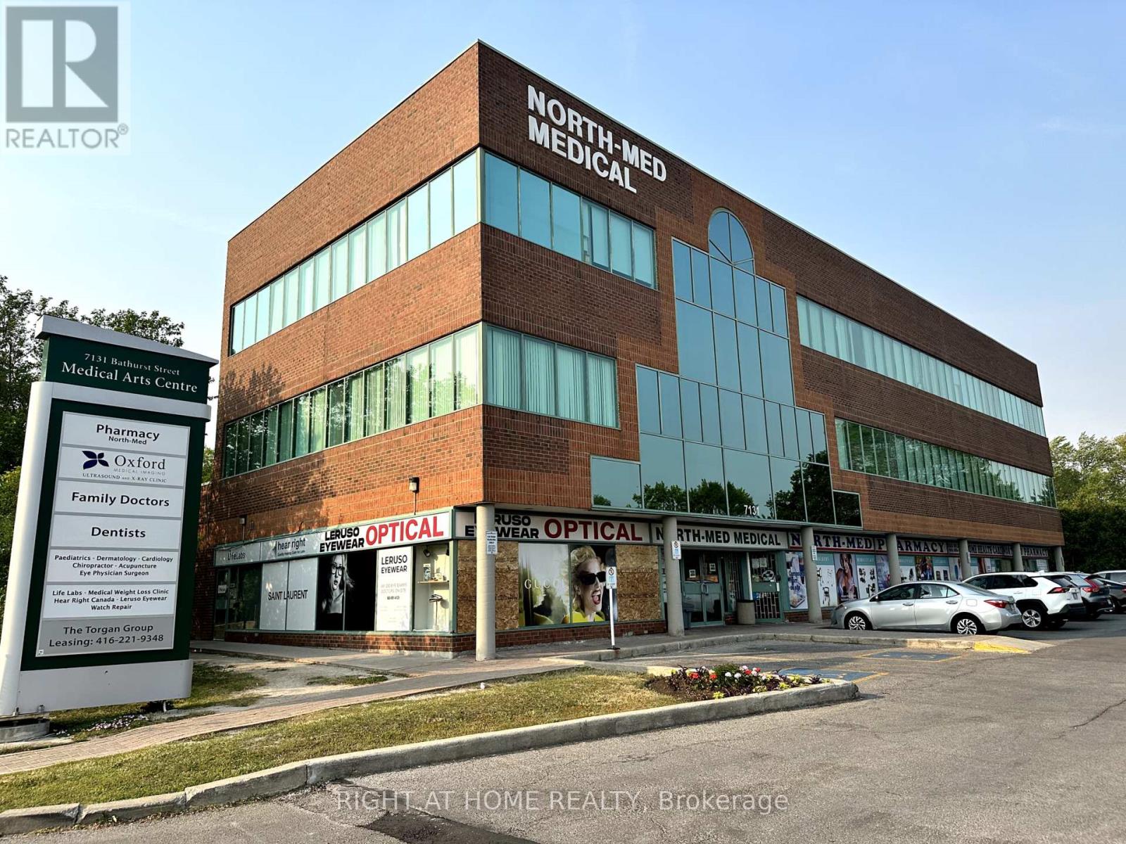 102-R2 - 7131 BATHURST STREET, Vaughan, Ontario