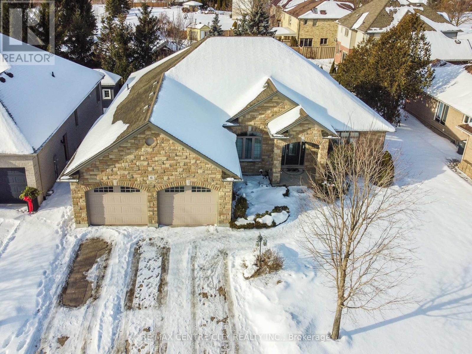 Property at 85 PRINCE OF WALES GATE image 1