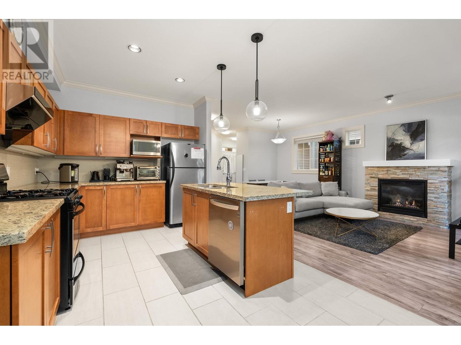 Listing Picture 11 of 34 : 31 7171 STEVESTON HIGHWAY, Richmond / 烈治文 - 魯藝地產 Yvonne Lu Group - MLS Medallion Club Member