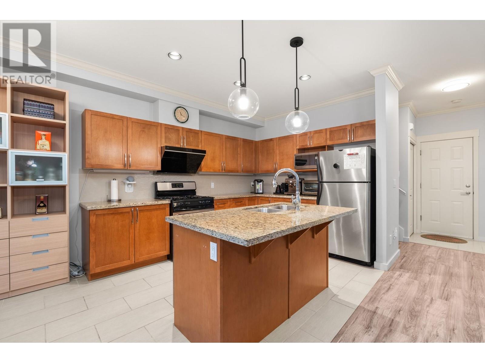 Listing Picture 10 of 34 : 31 7171 STEVESTON HIGHWAY, Richmond / 烈治文 - 魯藝地產 Yvonne Lu Group - MLS Medallion Club Member
