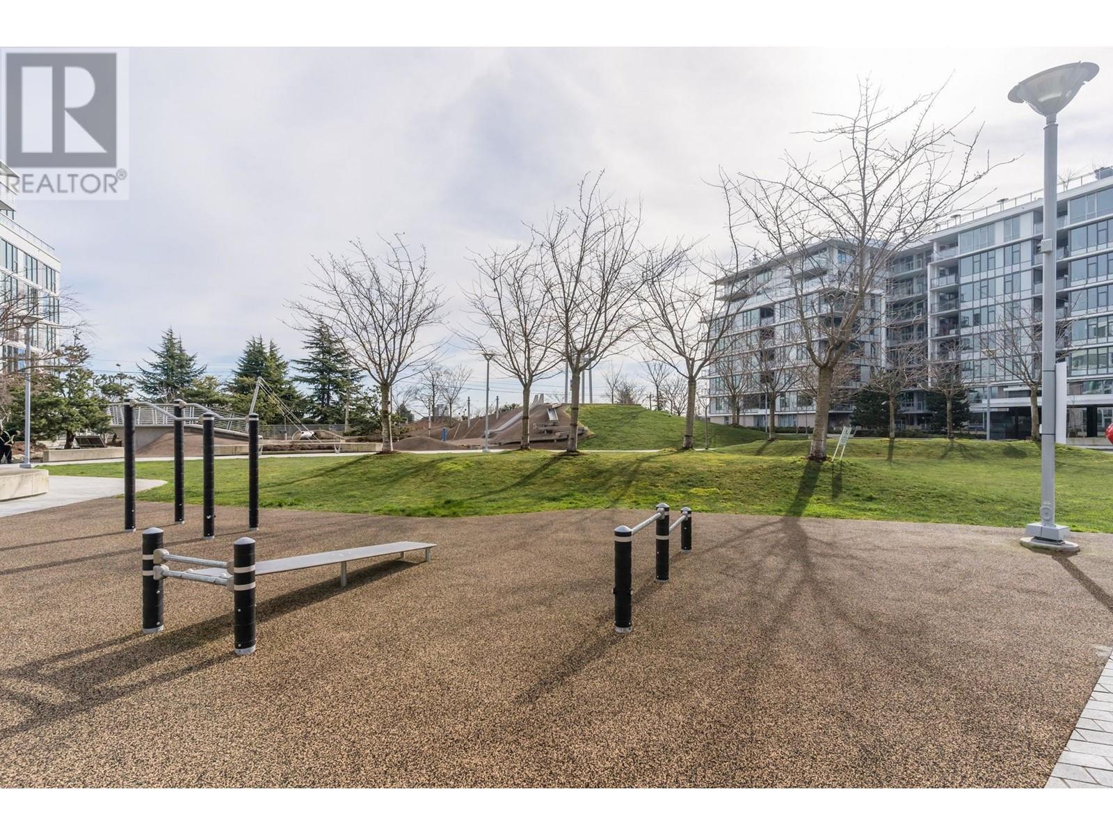 Listing Picture 13 of 32 : 1106 8988 PATTERSON ROAD, Richmond / 烈治文 - 魯藝地產 Yvonne Lu Group - MLS Medallion Club Member
