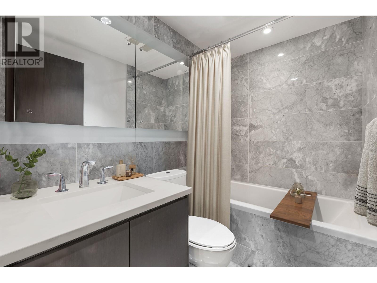 Listing Picture 7 of 32 : 1106 8988 PATTERSON ROAD, Richmond / 烈治文 - 魯藝地產 Yvonne Lu Group - MLS Medallion Club Member