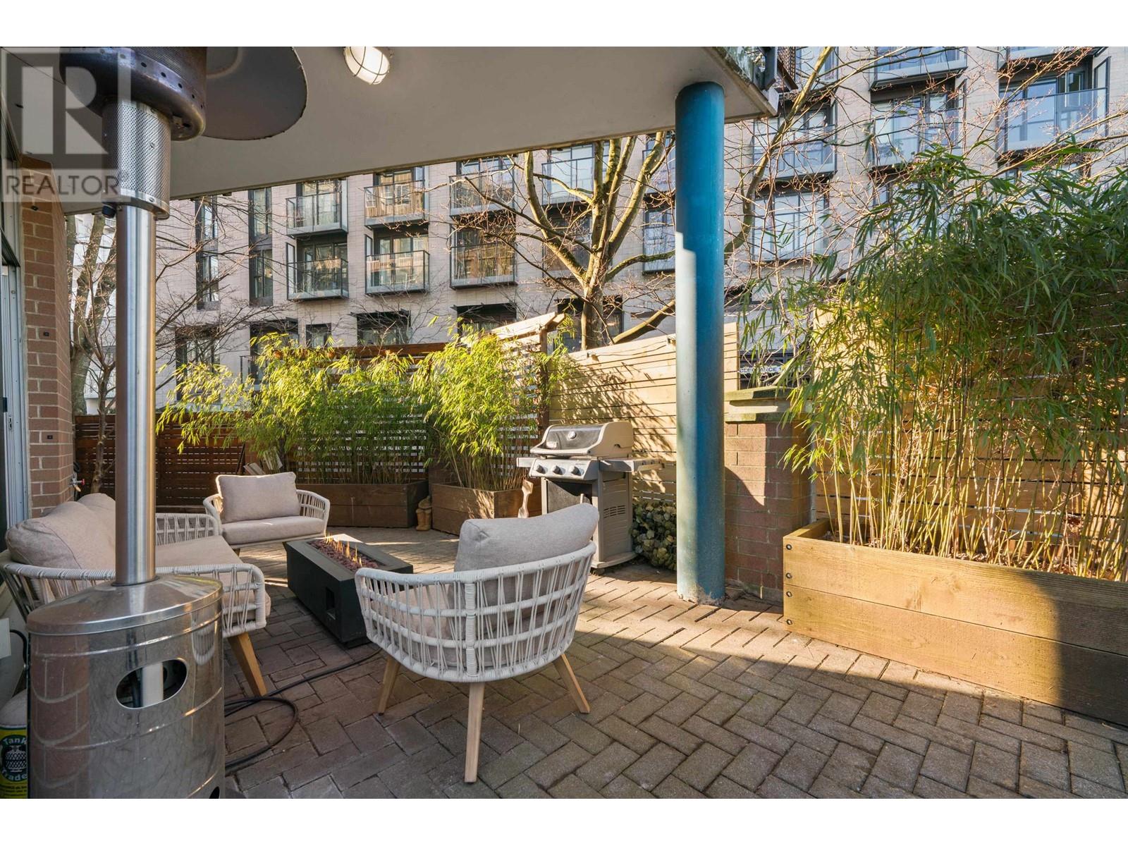 Listing Picture 10 of 40 : 113 2635 PRINCE EDWARD STREET, Vancouver / 溫哥華 - 魯藝地產 Yvonne Lu Group - MLS Medallion Club Member