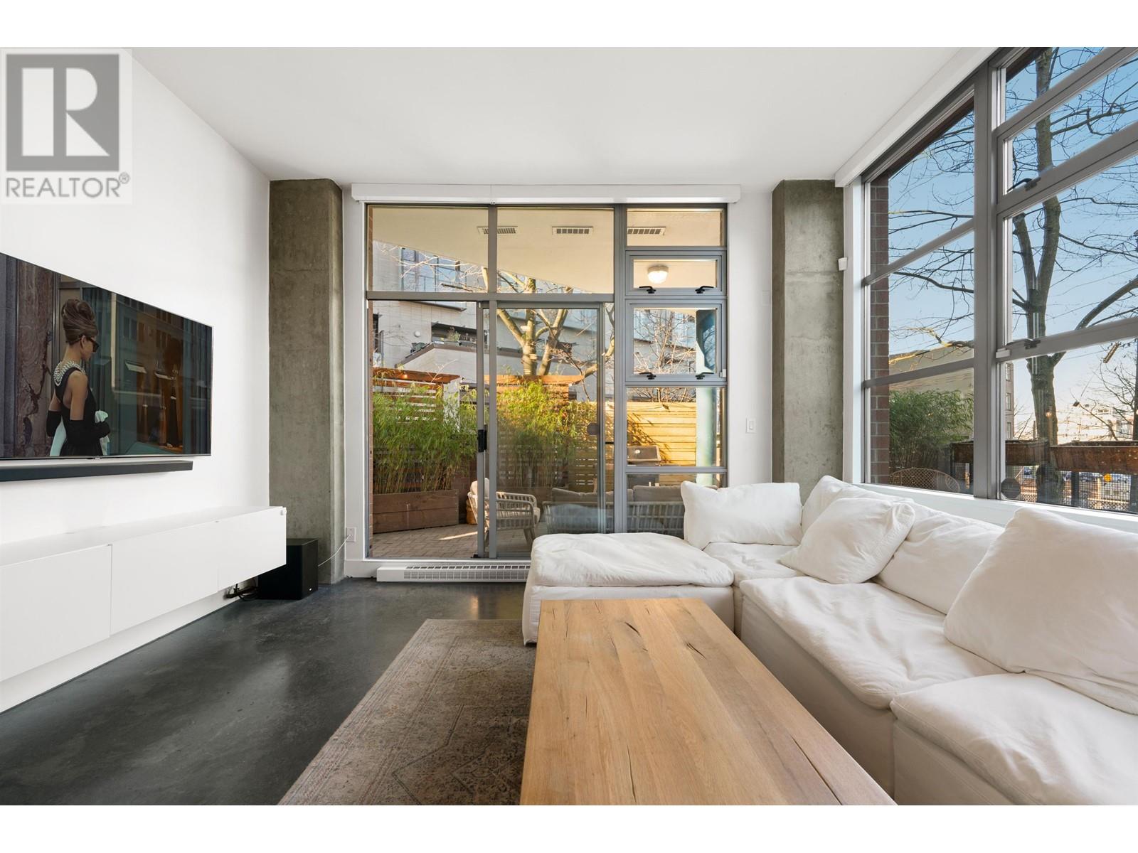 Listing Picture 16 of 40 : 113 2635 PRINCE EDWARD STREET, Vancouver / 溫哥華 - 魯藝地產 Yvonne Lu Group - MLS Medallion Club Member