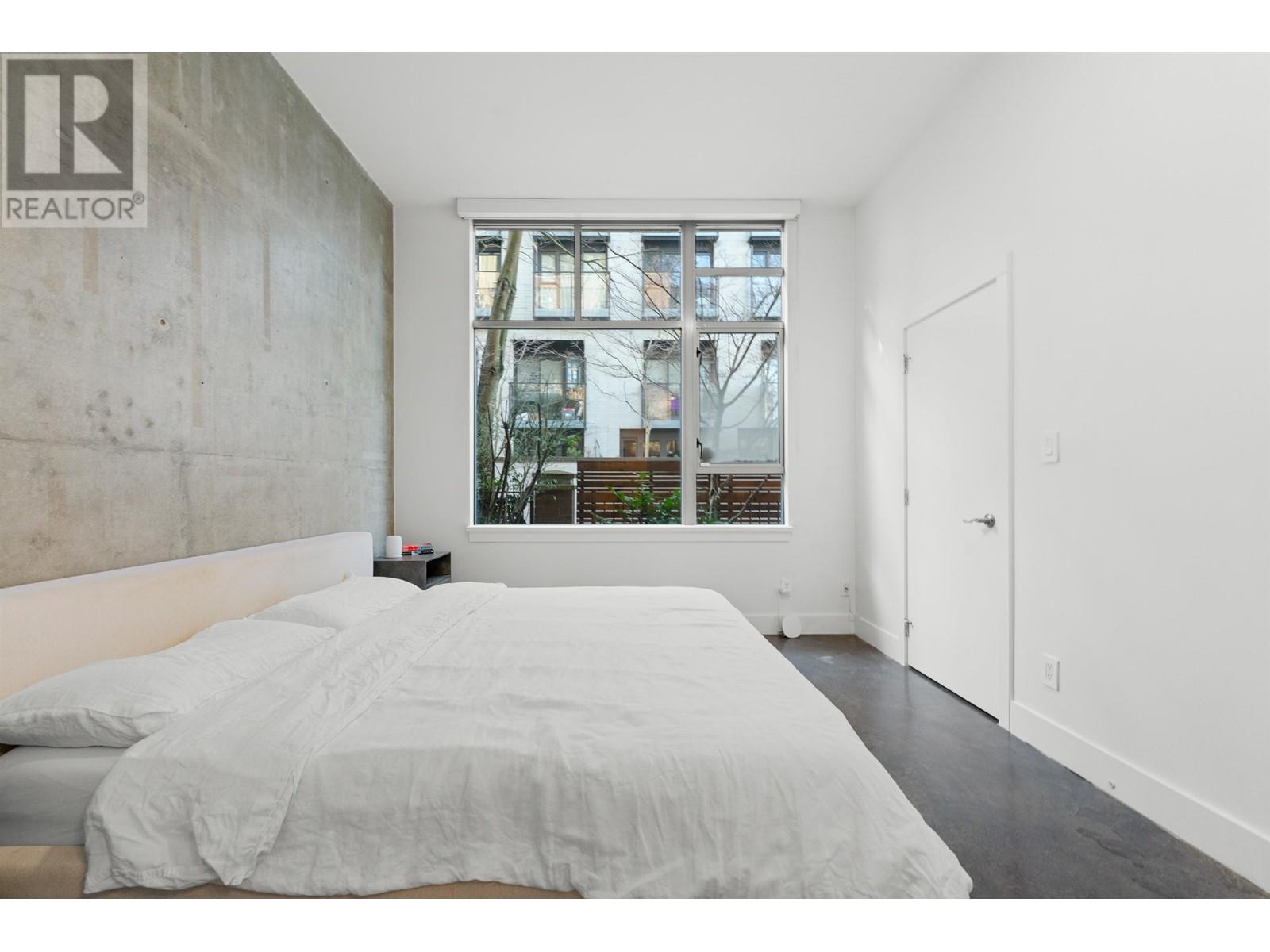 Listing Picture 22 of 40 : 113 2635 PRINCE EDWARD STREET, Vancouver / 溫哥華 - 魯藝地產 Yvonne Lu Group - MLS Medallion Club Member