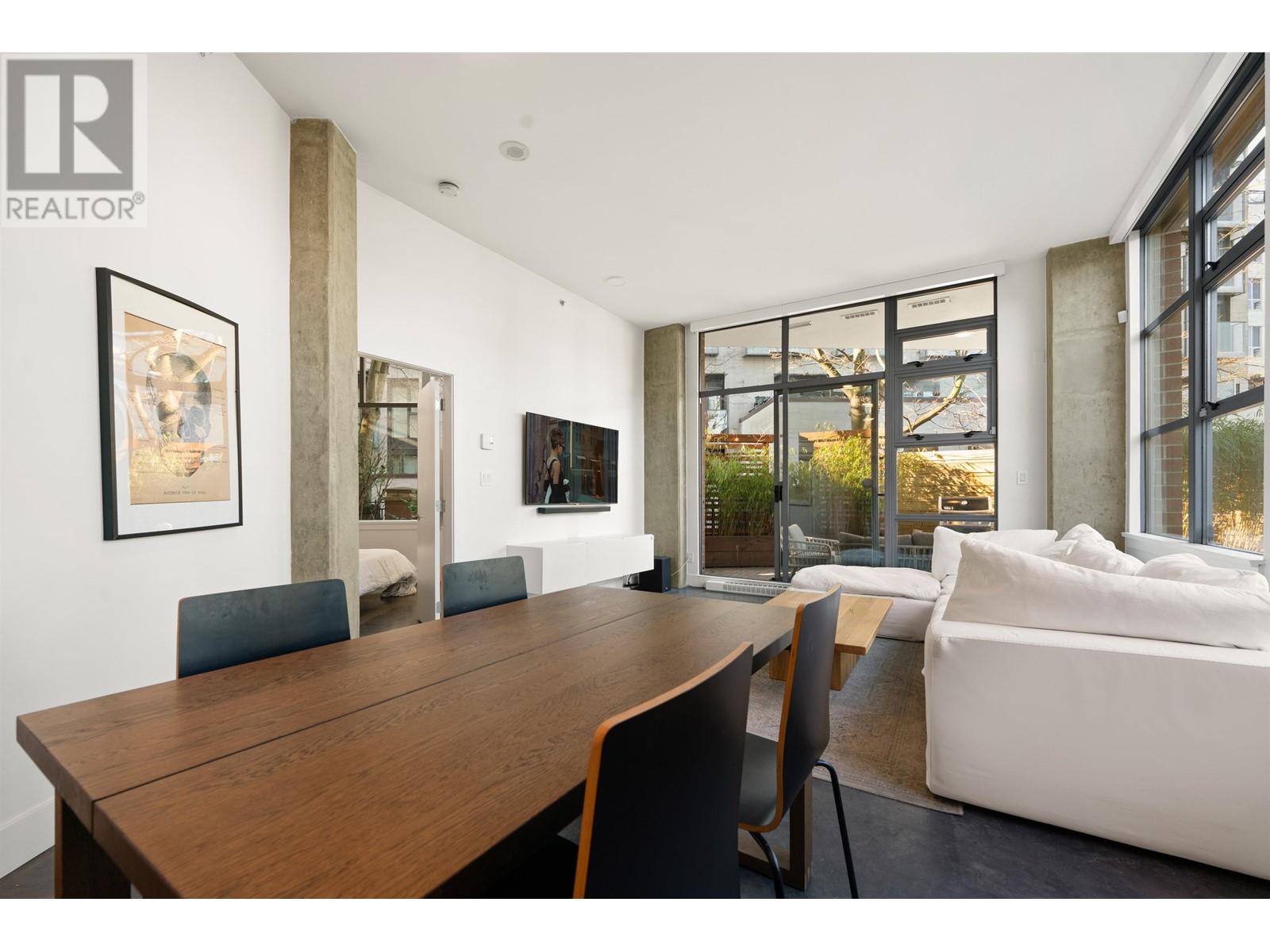 Listing Picture 26 of 40 : 113 2635 PRINCE EDWARD STREET, Vancouver / 溫哥華 - 魯藝地產 Yvonne Lu Group - MLS Medallion Club Member