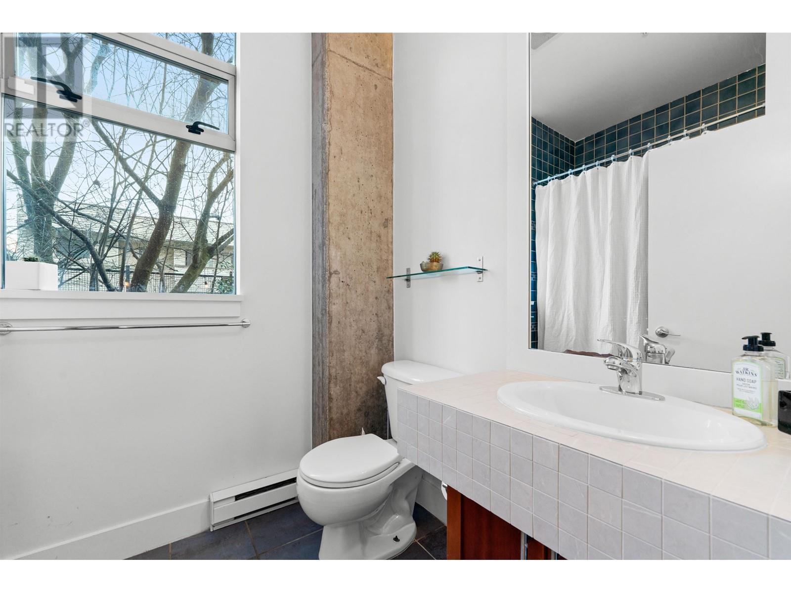 Listing Picture 35 of 40 : 113 2635 PRINCE EDWARD STREET, Vancouver / 溫哥華 - 魯藝地產 Yvonne Lu Group - MLS Medallion Club Member