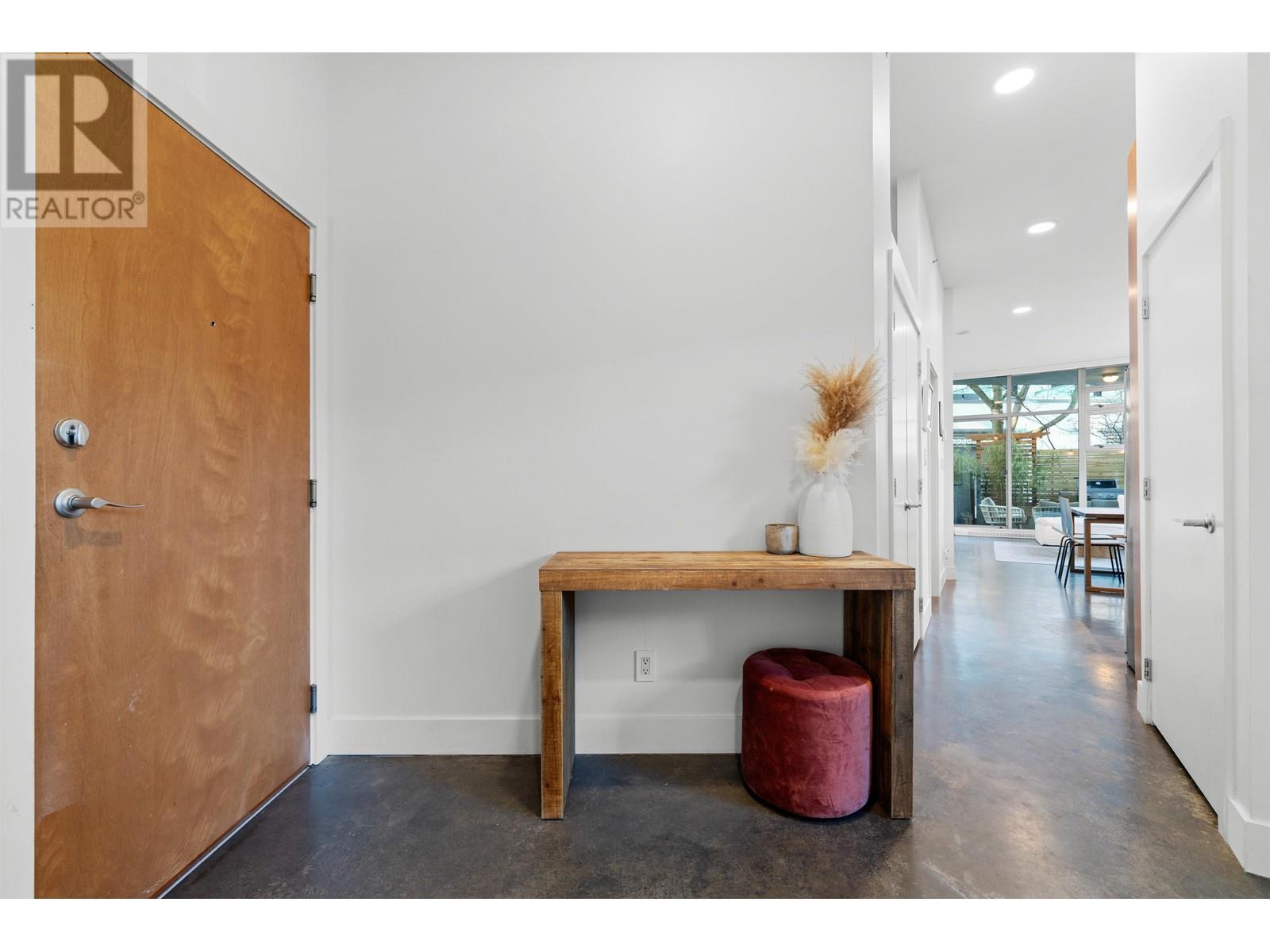 Listing Picture 39 of 40 : 113 2635 PRINCE EDWARD STREET, Vancouver / 溫哥華 - 魯藝地產 Yvonne Lu Group - MLS Medallion Club Member