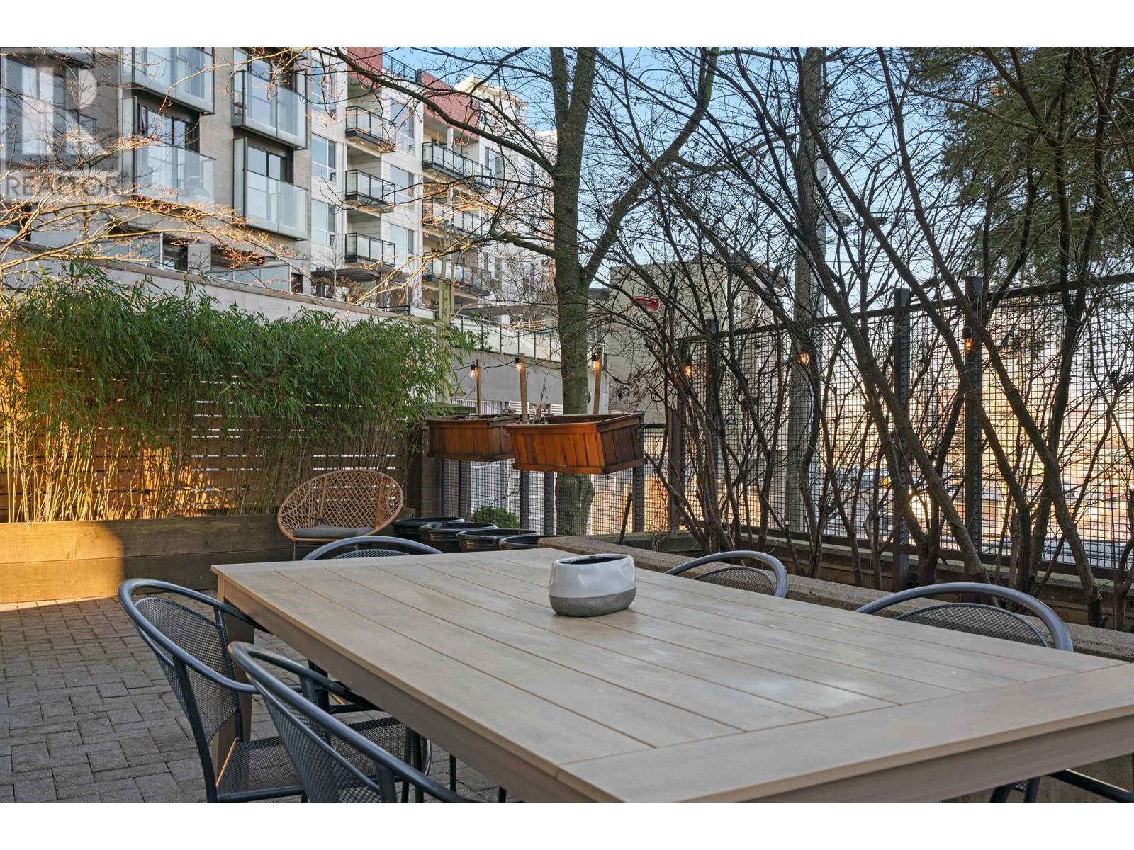 Listing Picture 9 of 40 : 113 2635 PRINCE EDWARD STREET, Vancouver / 溫哥華 - 魯藝地產 Yvonne Lu Group - MLS Medallion Club Member