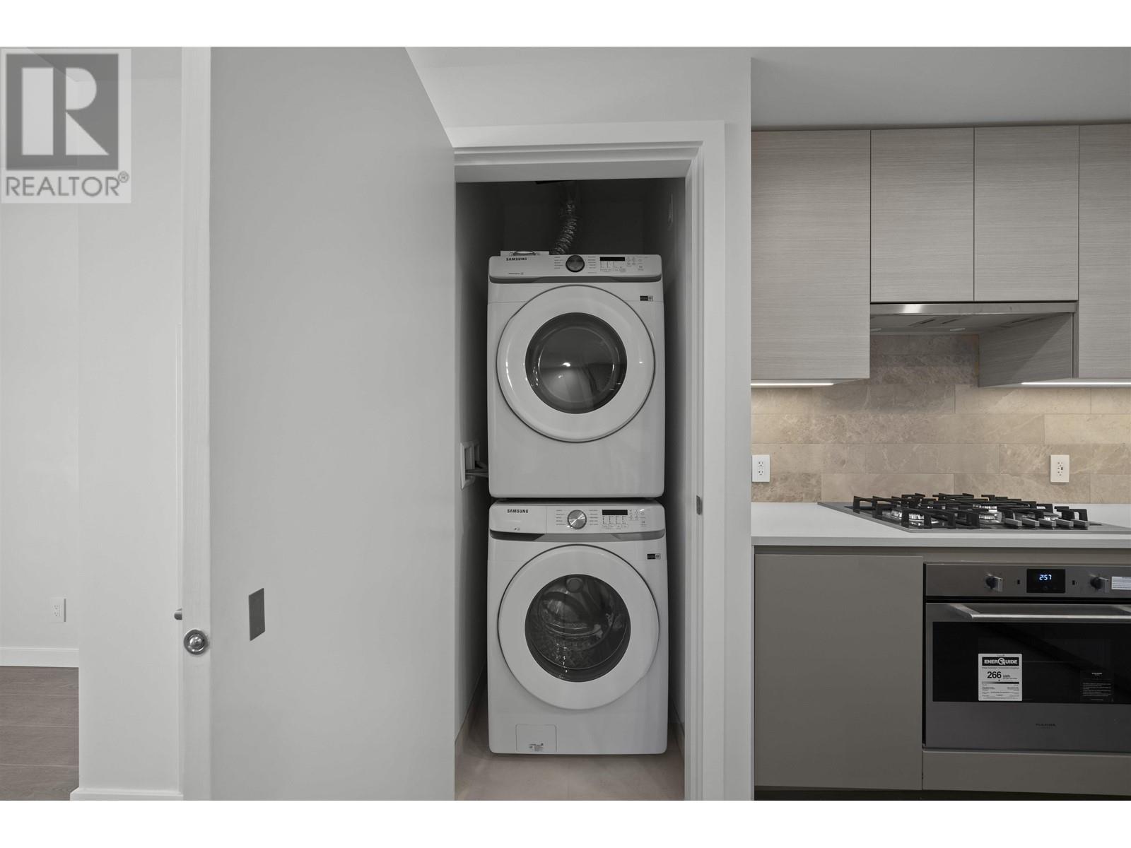 Listing Picture 28 of 40 : 3911 2108 GILMORE AVENUE, Burnaby / 本拿比 - 魯藝地產 Yvonne Lu Group - MLS Medallion Club Member