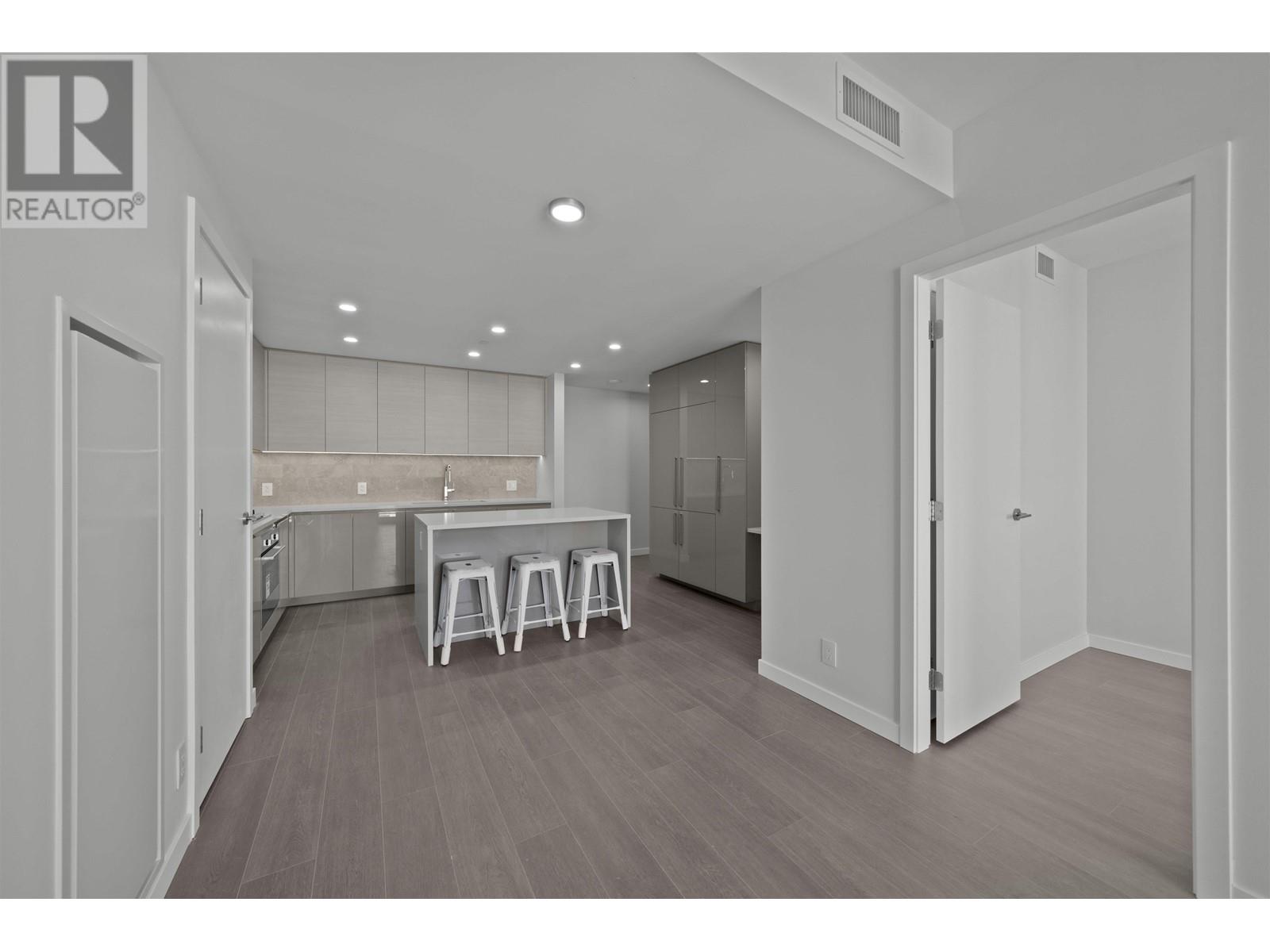 Listing Picture 4 of 40 : 3911 2108 GILMORE AVENUE, Burnaby / 本拿比 - 魯藝地產 Yvonne Lu Group - MLS Medallion Club Member