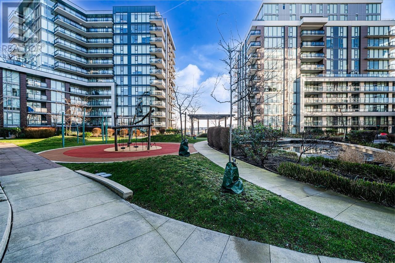 Listing Picture 28 of 33 : 501 3200 CORVETTE WAY, Richmond / 烈治文 - 魯藝地產 Yvonne Lu Group - MLS Medallion Club Member