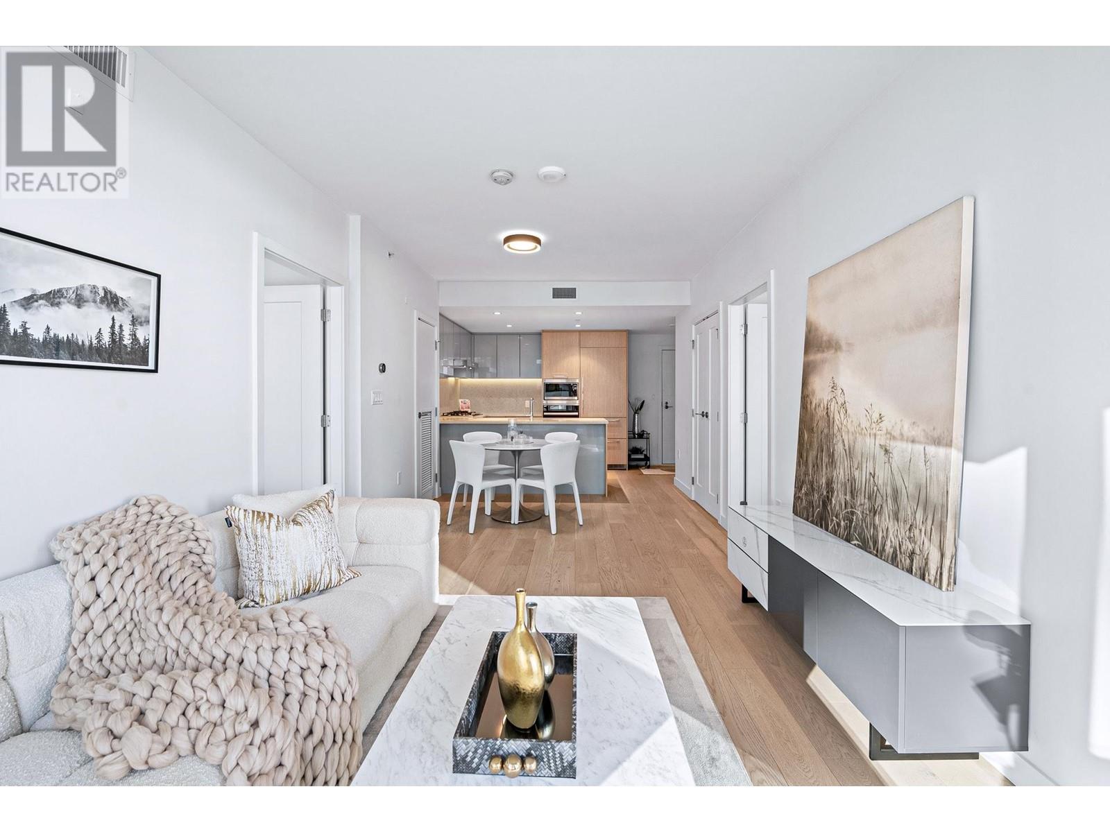 Listing Picture 3 of 33 : 501 3200 CORVETTE WAY, Richmond / 烈治文 - 魯藝地產 Yvonne Lu Group - MLS Medallion Club Member