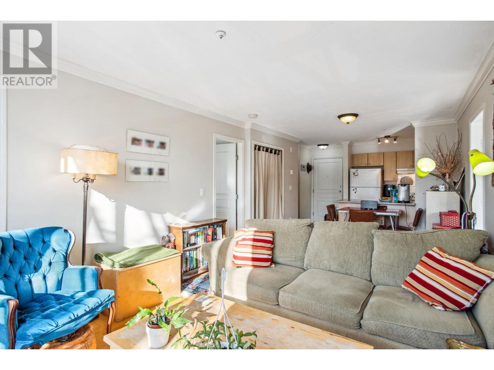 Listing Picture 5 of 19 : 305 3235 W 4TH AVENUE, Vancouver / 溫哥華 - 魯藝地產 Yvonne Lu Group - MLS Medallion Club Member