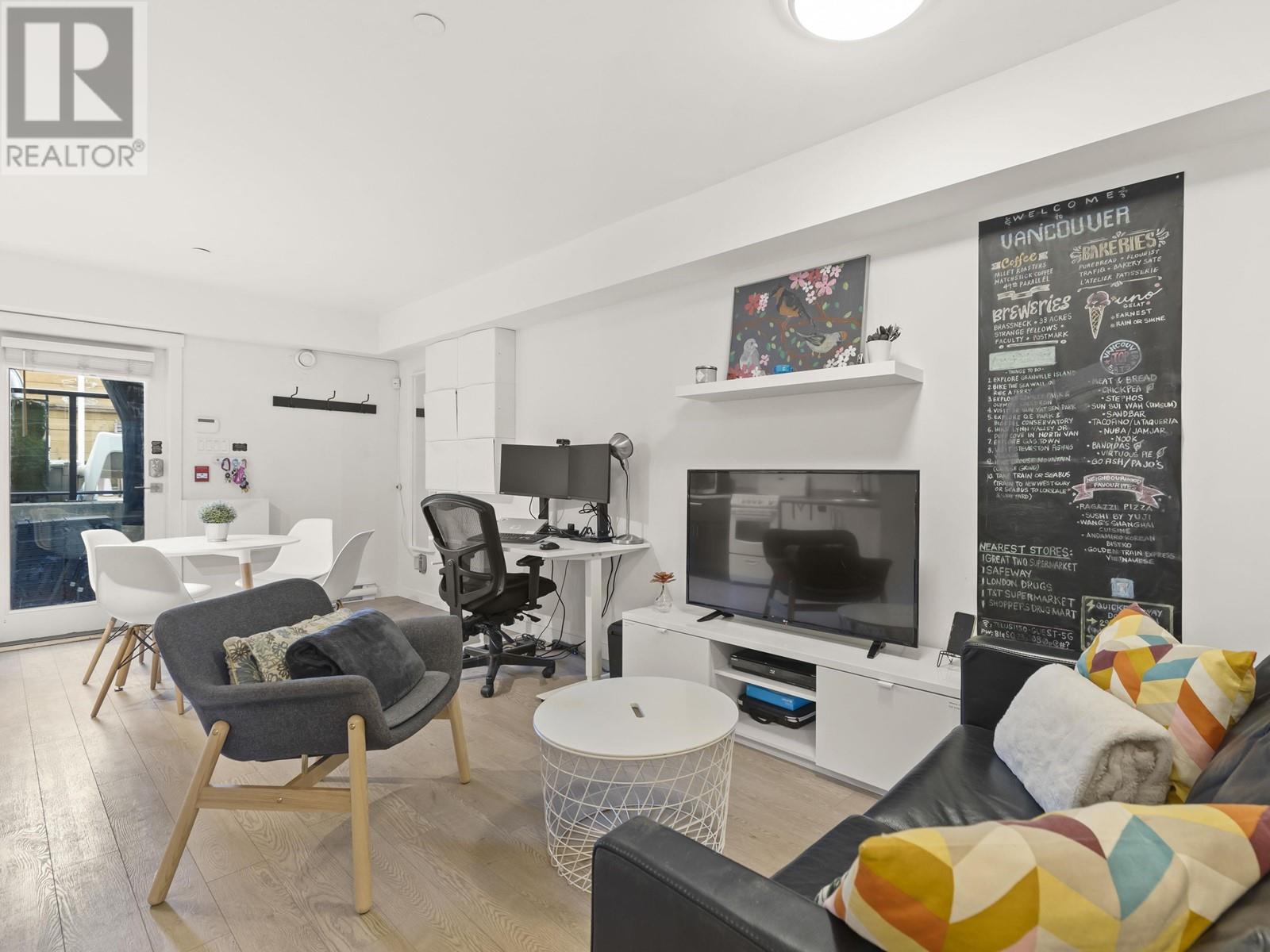 Listing Picture 33 of 40 : 2765 DUKE STREET, Vancouver / 溫哥華 - 魯藝地產 Yvonne Lu Group - MLS Medallion Club Member