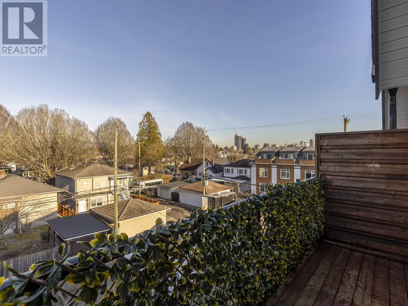 Listing Picture 24 of 40 : 2765 DUKE STREET, Vancouver / 溫哥華 - 魯藝地產 Yvonne Lu Group - MLS Medallion Club Member