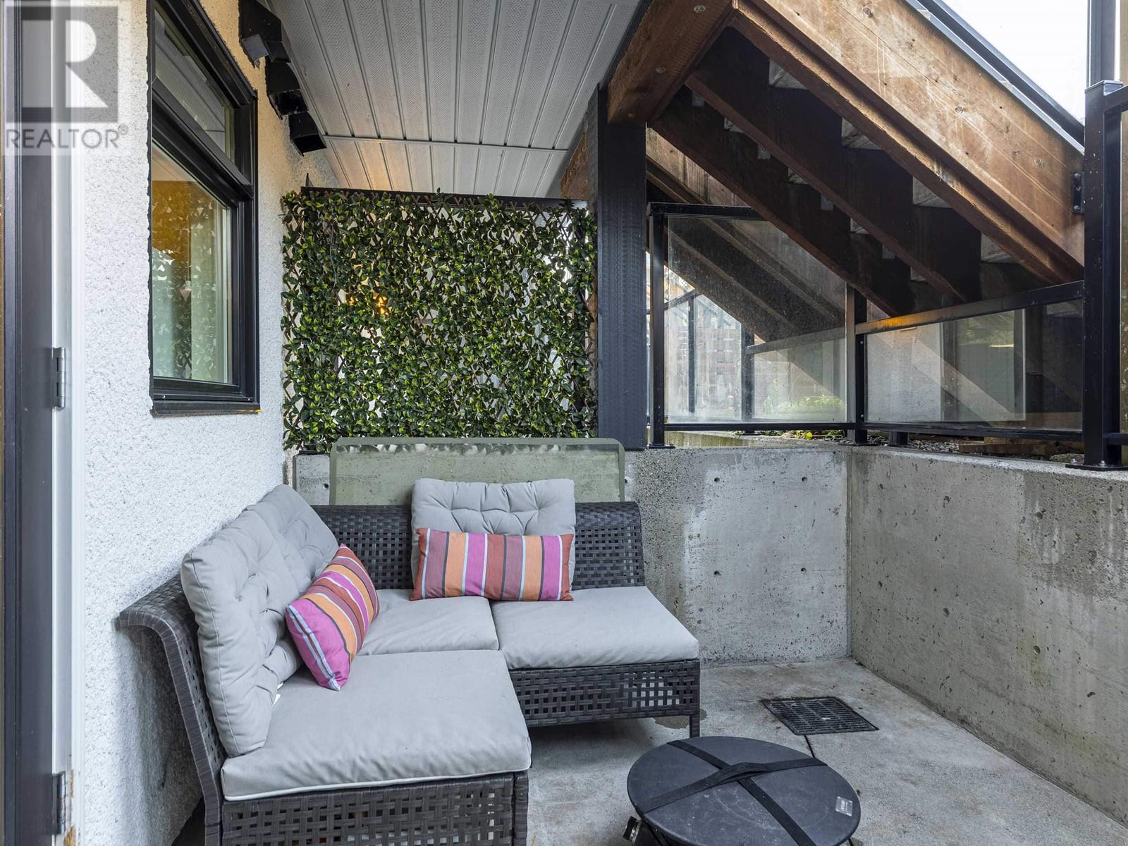 Listing Picture 35 of 40 : 2765 DUKE STREET, Vancouver / 溫哥華 - 魯藝地產 Yvonne Lu Group - MLS Medallion Club Member