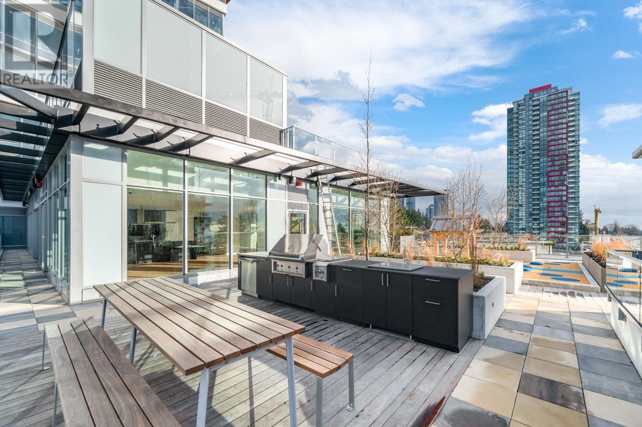 1303 6511 Sussex Avenue, Burnaby, British Columbia  V5H 0K5 - Photo 2 - R2965372