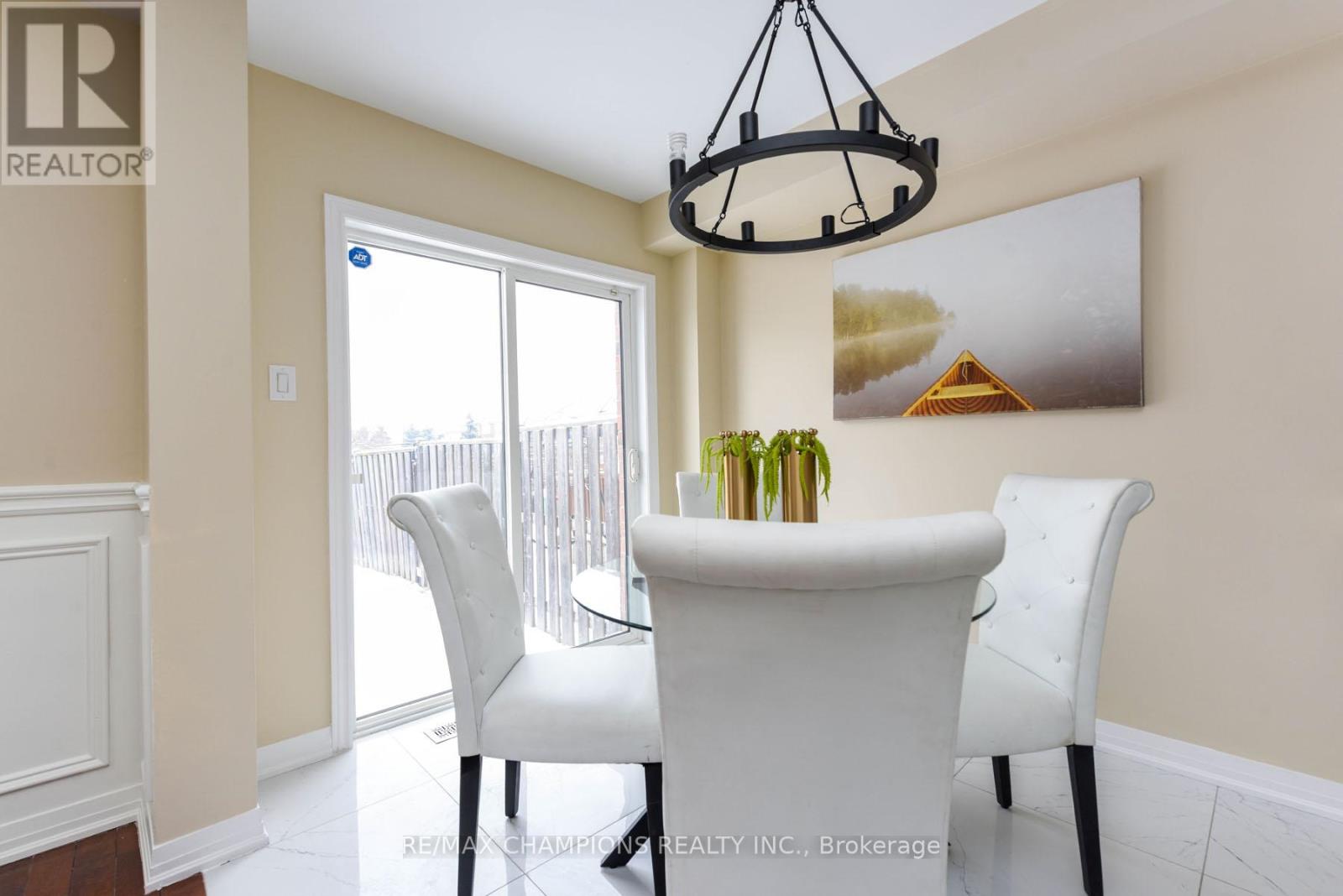 258 Van Kirk Drive, Brampton (Northwest Sandalwood Parkway), Ontario  L7A 3W5 - Photo 12 - W11966357