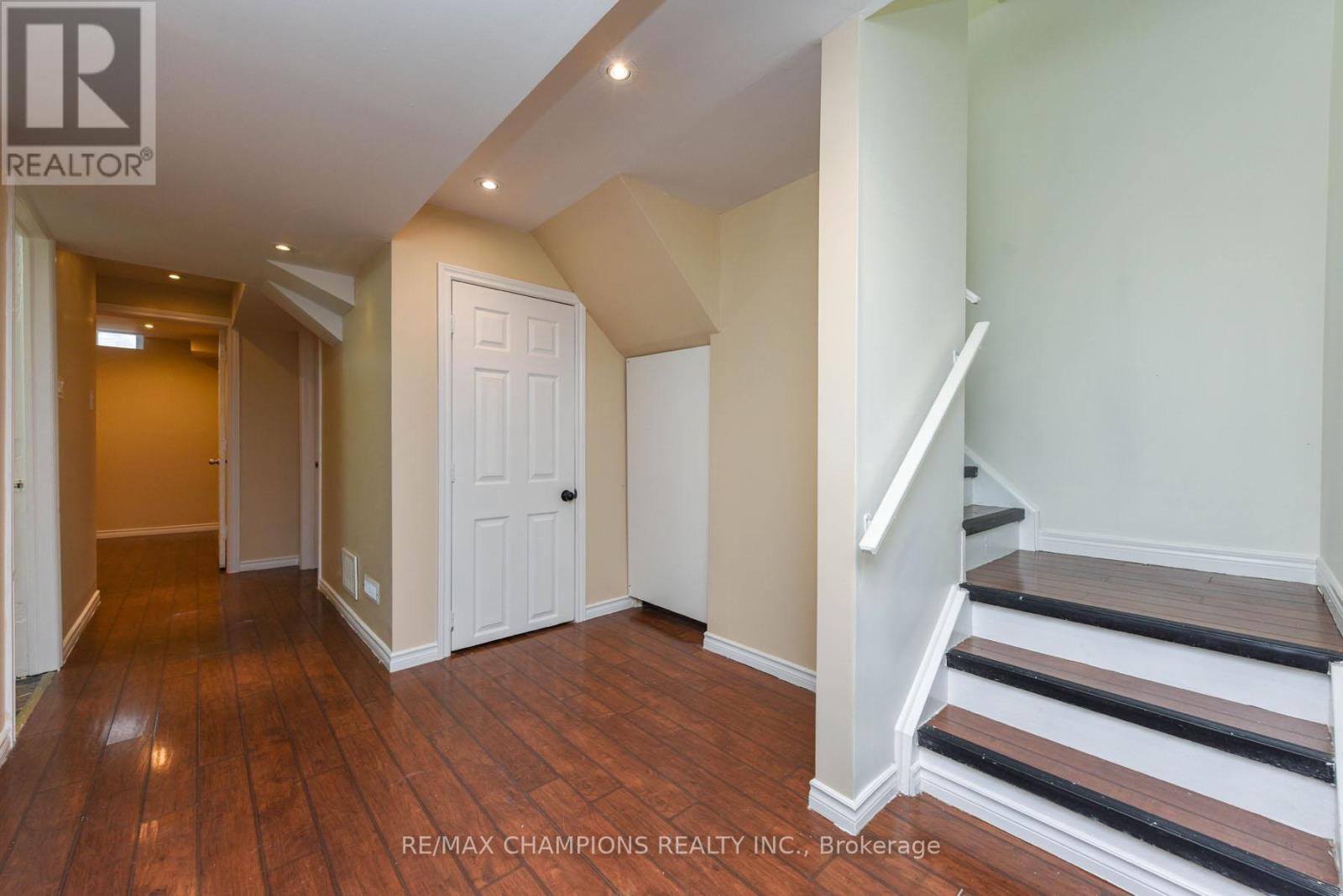 258 Van Kirk Drive, Brampton (Northwest Sandalwood Parkway), Ontario  L7A 3W5 - Photo 38 - W11966357