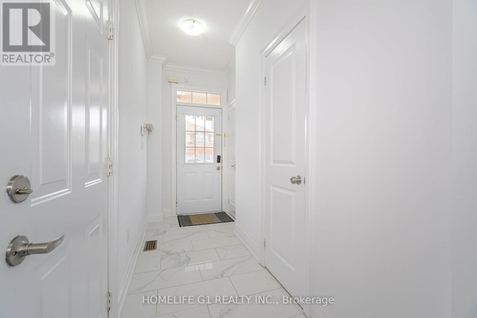 Property at 81 EASTVIEW GATE image 3