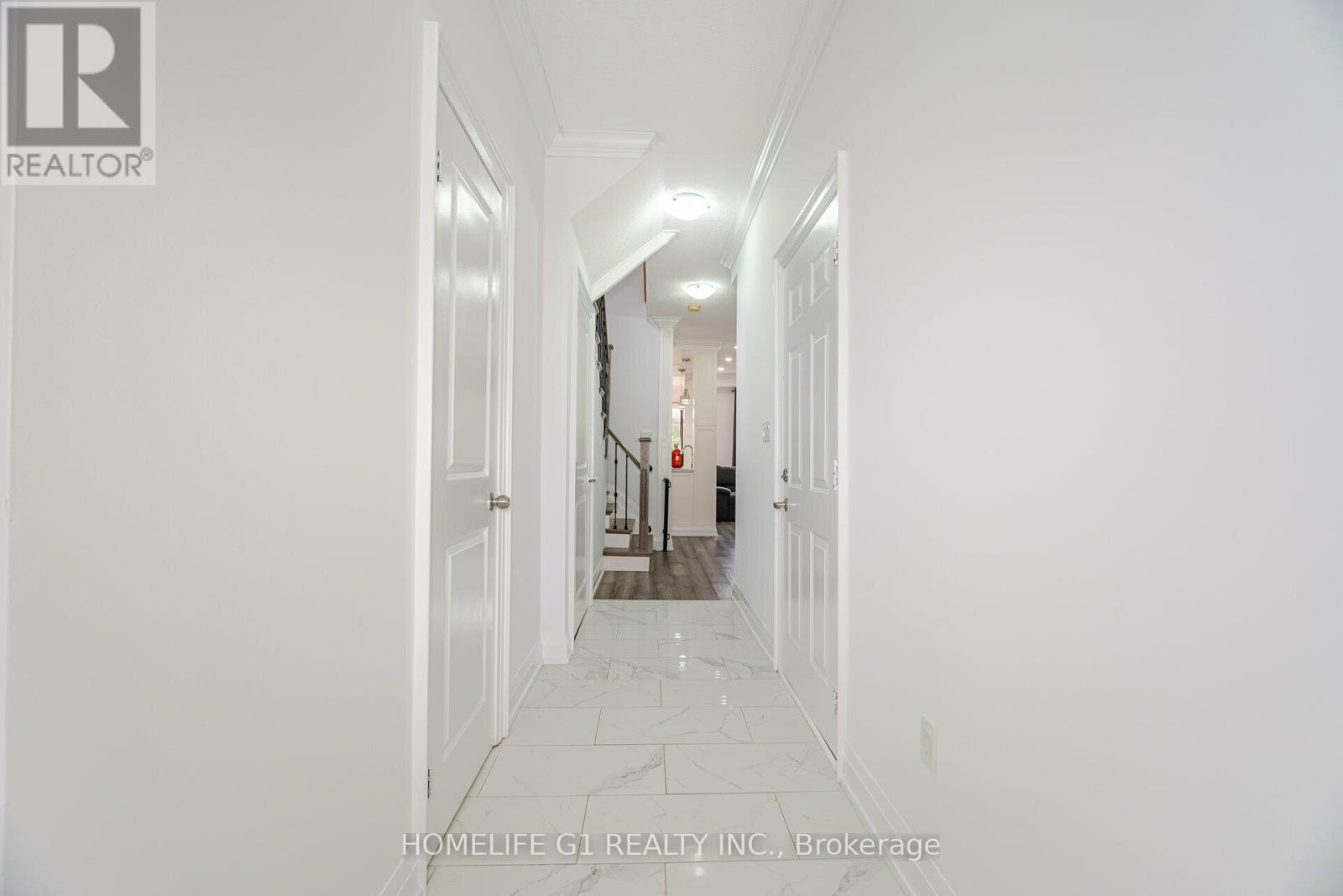 Property at 81 EASTVIEW GATE image 4