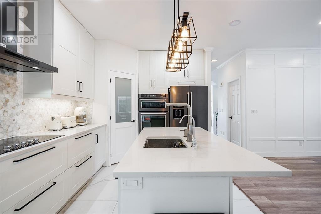 7 2979 PANORAMA DRIVE