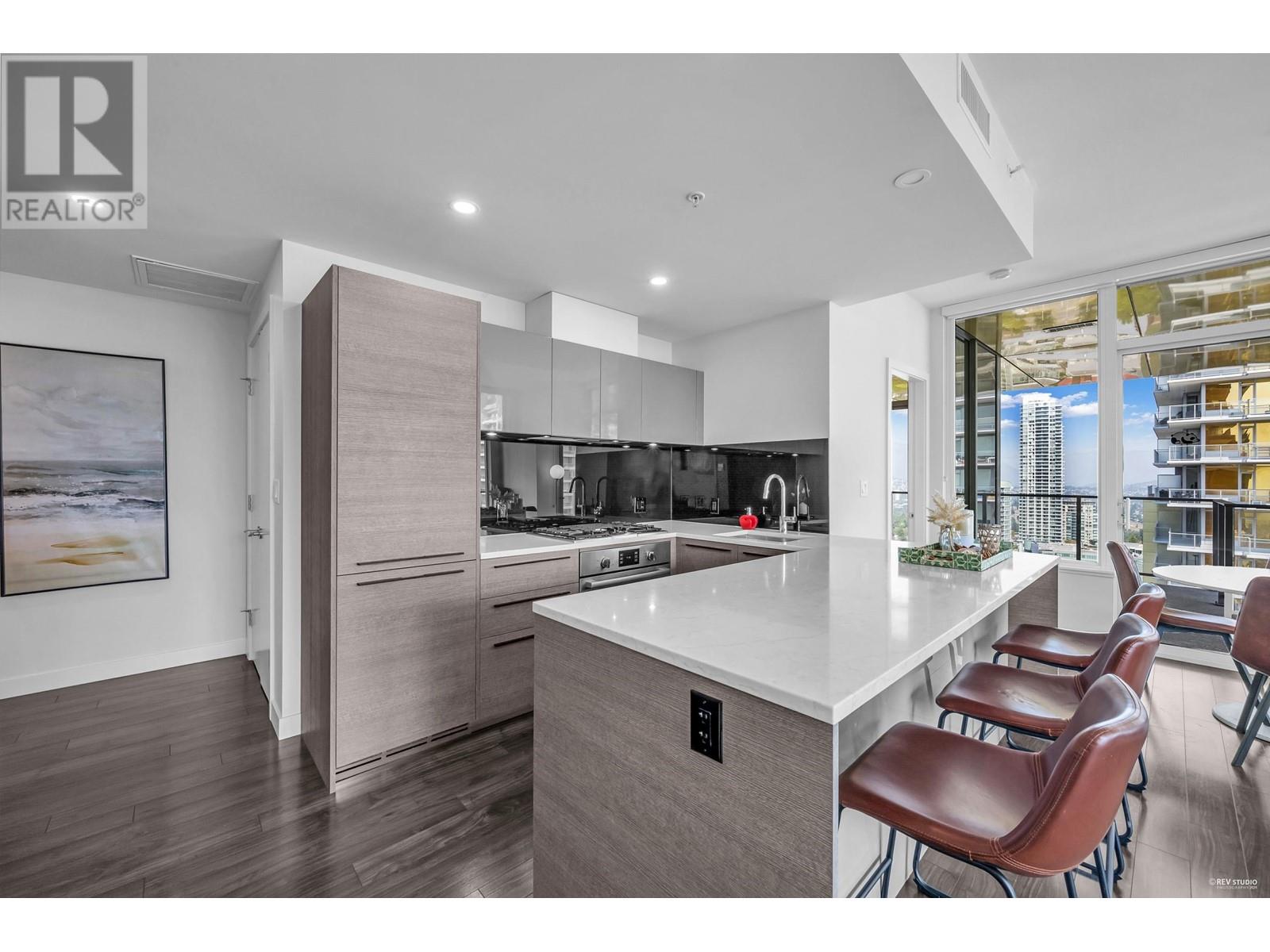 Listing Picture 11 of 33 : 2303 6288 CASSIE AVENUE, Burnaby / 本拿比 - 魯藝地產 Yvonne Lu Group - MLS Medallion Club Member