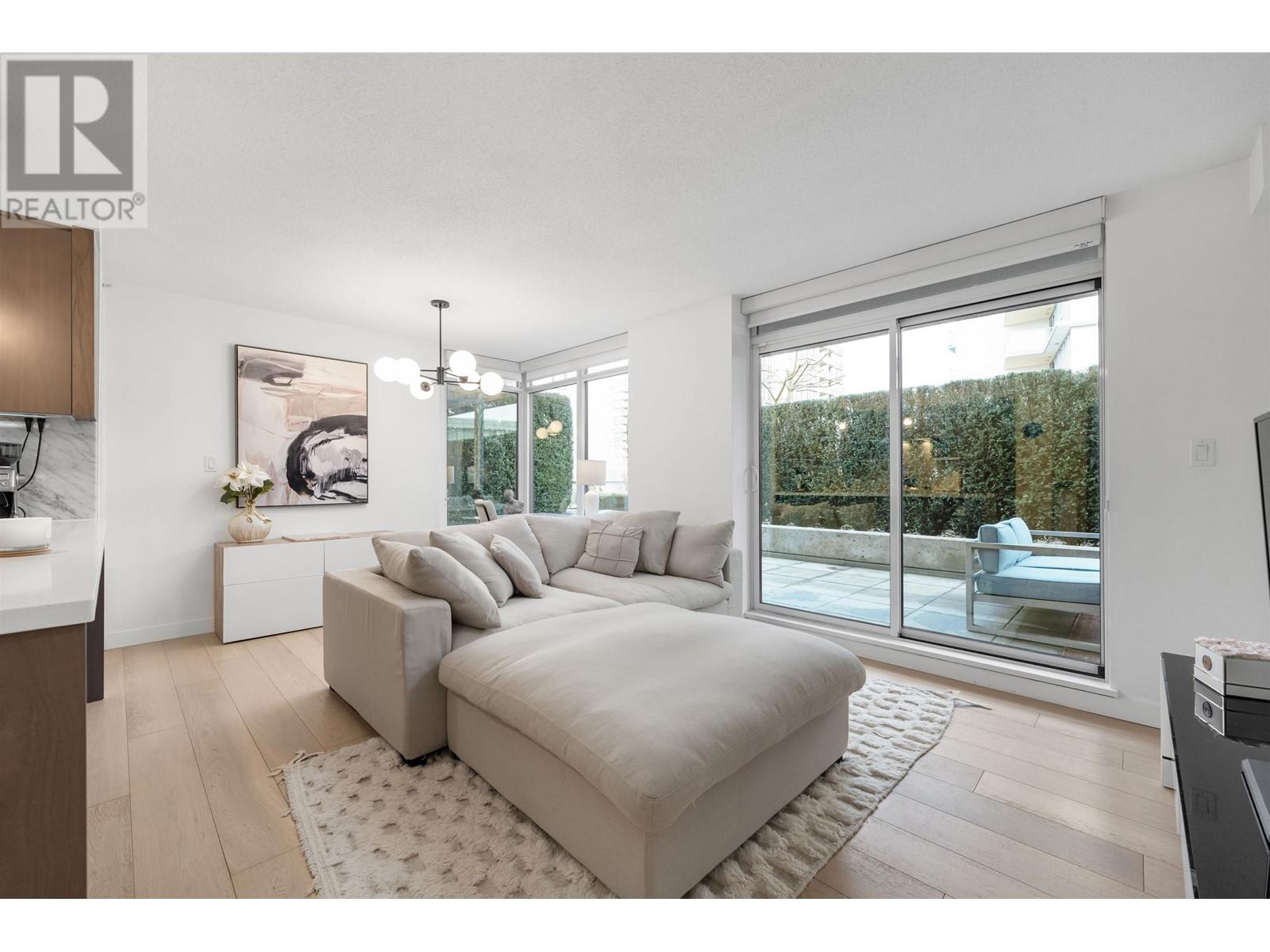 Listing Picture 2 of 25 : 503 9019 COOK ROAD, Richmond / 烈治文 - 魯藝地產 Yvonne Lu Group - MLS Medallion Club Member