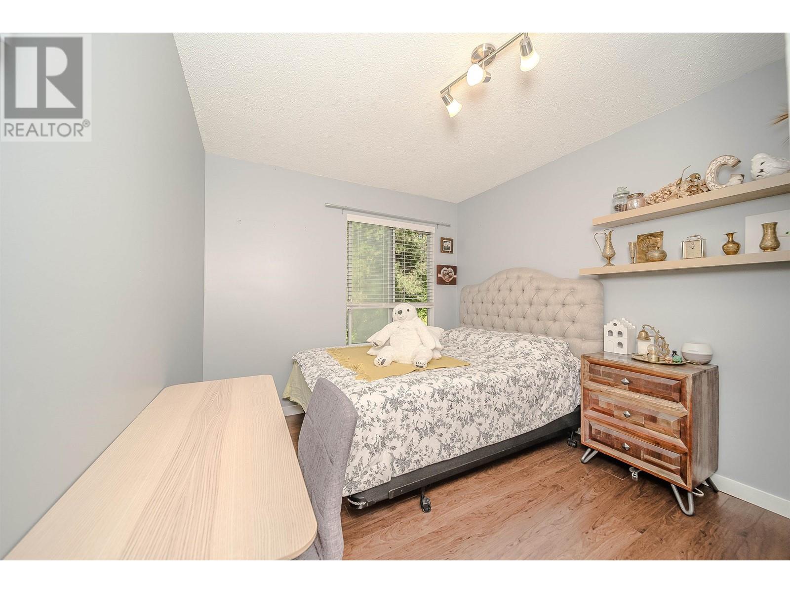 Listing Picture 11 of 17 : 36 7611 MOFFATT ROAD, Richmond / 烈治文 - 魯藝地產 Yvonne Lu Group - MLS Medallion Club Member
