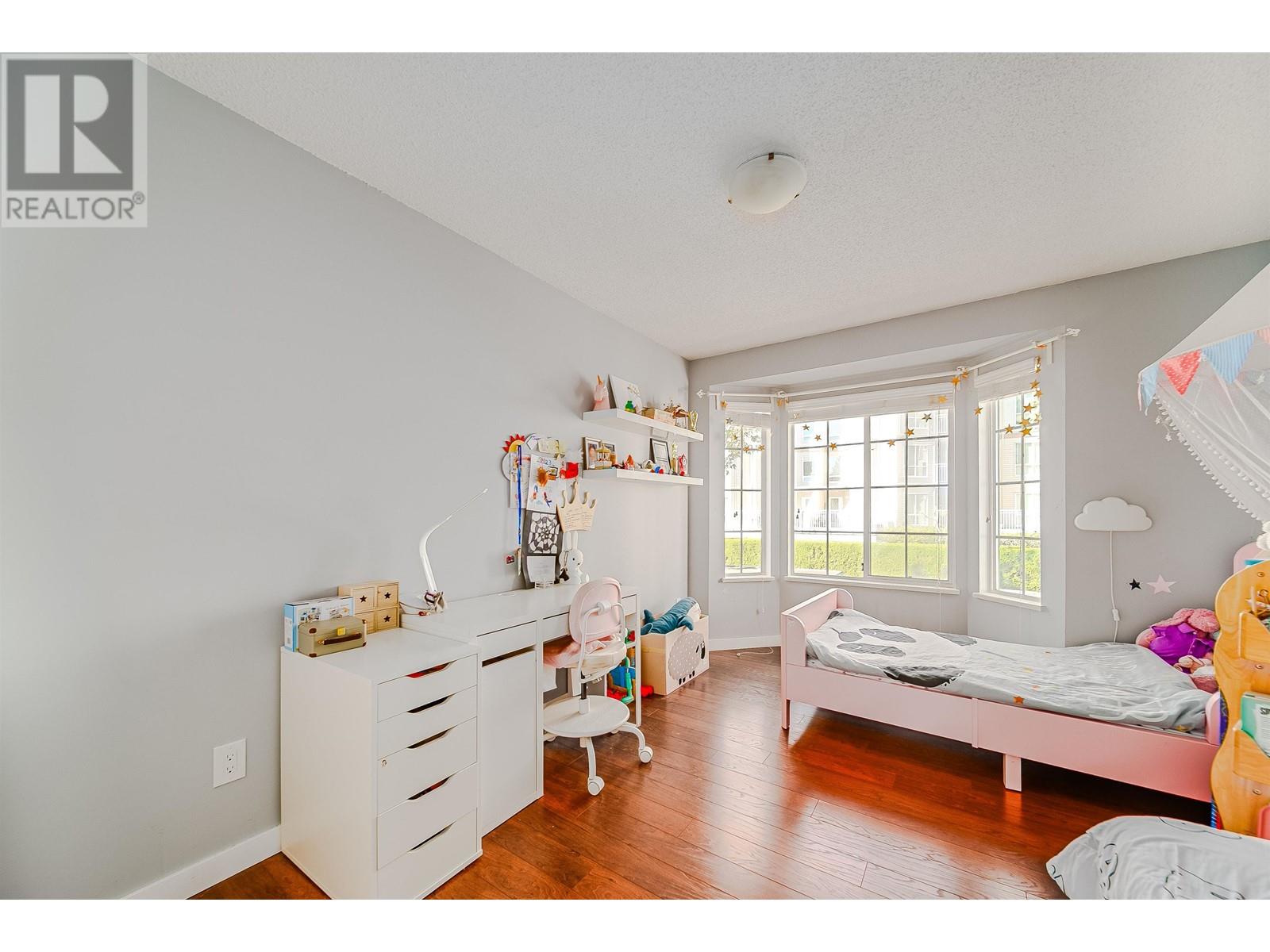 Listing Picture 13 of 17 : 36 7611 MOFFATT ROAD, Richmond / 烈治文 - 魯藝地產 Yvonne Lu Group - MLS Medallion Club Member