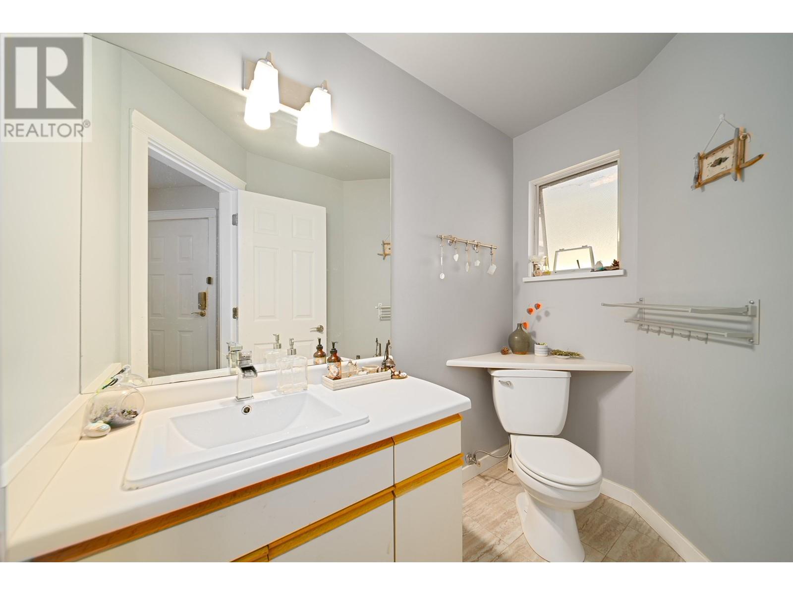 Listing Picture 15 of 17 : 36 7611 MOFFATT ROAD, Richmond / 烈治文 - 魯藝地產 Yvonne Lu Group - MLS Medallion Club Member