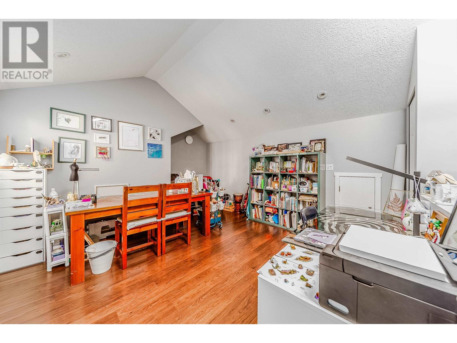 Listing Picture 16 of 17 : 36 7611 MOFFATT ROAD, Richmond / 烈治文 - 魯藝地產 Yvonne Lu Group - MLS Medallion Club Member